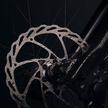Brake confidently in any weather condition.